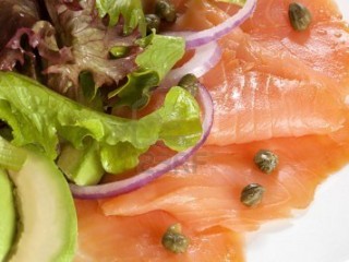 SALMON-Y-AGUACATE